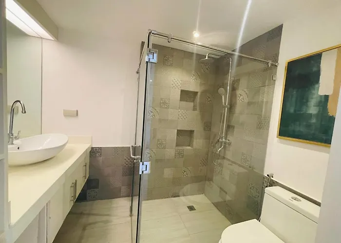1205 Spacious Loft Type Unit Appartement *